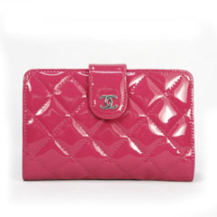 샤넬 중지갑 페이던트 핑크