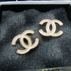 샤넬 귀걸이 신상