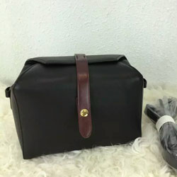 셀린느 16ss 박스 온 스트랩 106003 버건디