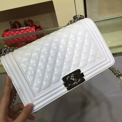 샤넬 소가죽 보이백 화이트 25cm