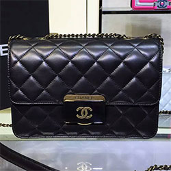 샤넬 램스킨 크로스백 블랙