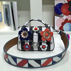 펜디 Strap you 플라워 크로스백