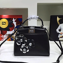 펜디 마이크로 피카부백 블랙