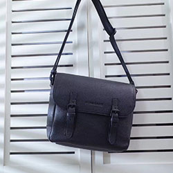 버버리 신상 크로스백