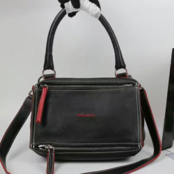 지방시 판도라백