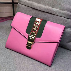 구찌 클러치백 477627