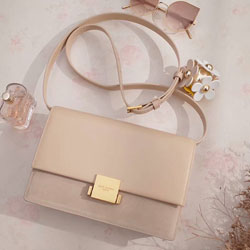 입생로랑 체인 크로스백