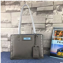 프라다 신상 가방 1BD121