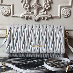 미우미우 가방 5BH080