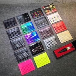 크리스찬 루부탱 카드지갑