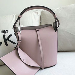 버버리 호보숄더백