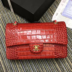  샤넬  악어무늬소가죽 플랩 백 190113