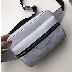  루이비통 아웃도어 범백 M30247