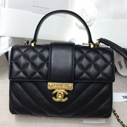 샤넬 핸들 장식의 플랩 백 AS0804