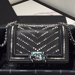 샤넬 램스킨 보이백 20cm