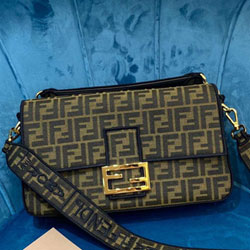 펜디 플랩백 772L