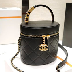 샤넬 버킷백 CH210124