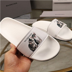 발렌시아가  B-754838