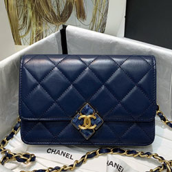 샤넬 체인 플랩 백 19cm AS2750