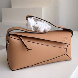 로에베 크로스백 LO-0229