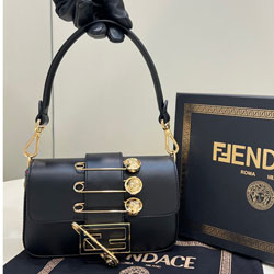펜디 핸드백 8563