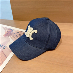 셀린느   C-743834