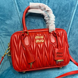 미우미우 숄더백 5BB124