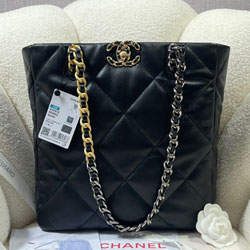 샤넬 핸드백 AS3519