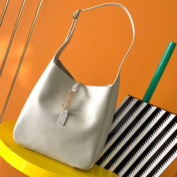 입생로랑 핸드백 713938