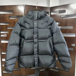 몽클레어 M-748378