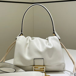 펜디 핸드백 8677M